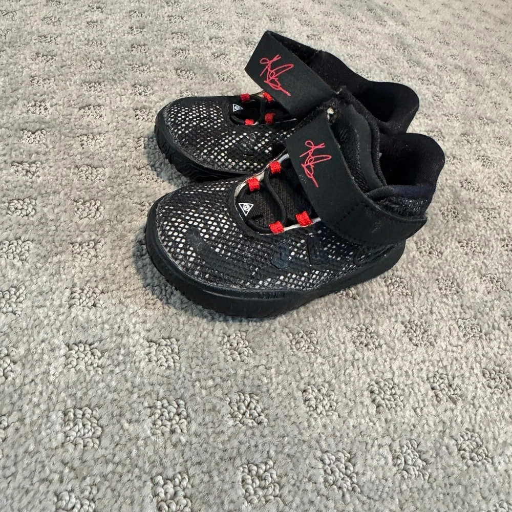 Nike Kyrie Toddler Sneakers Black Red Size 4C Basketball Shoes
